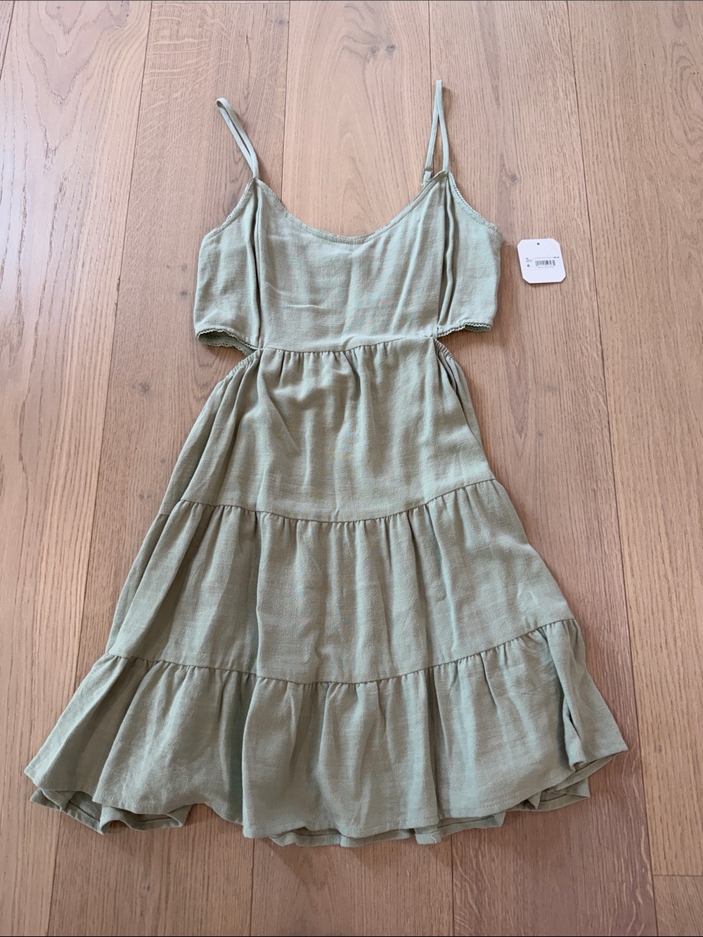 NWT Altar’d State Light Olive Tiered Spaghetti Strap Dress Size Large